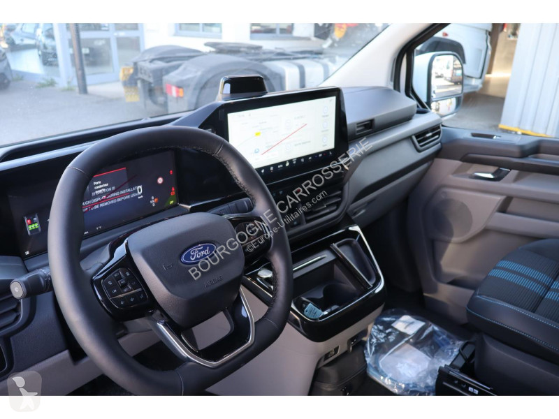 Véhicule utilitaire Ford