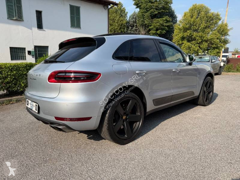 Véhicule utilitaire Porsche