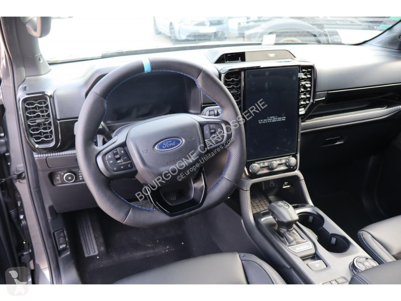 Véhicule utilitaire Ford