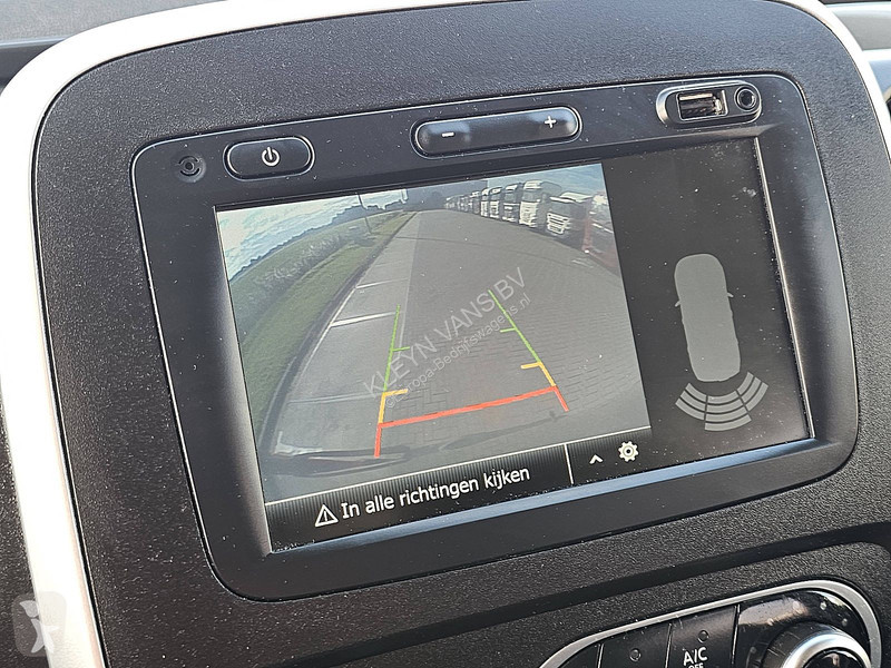 Véhicule utilitaire Renault 2.0 DCI ac...