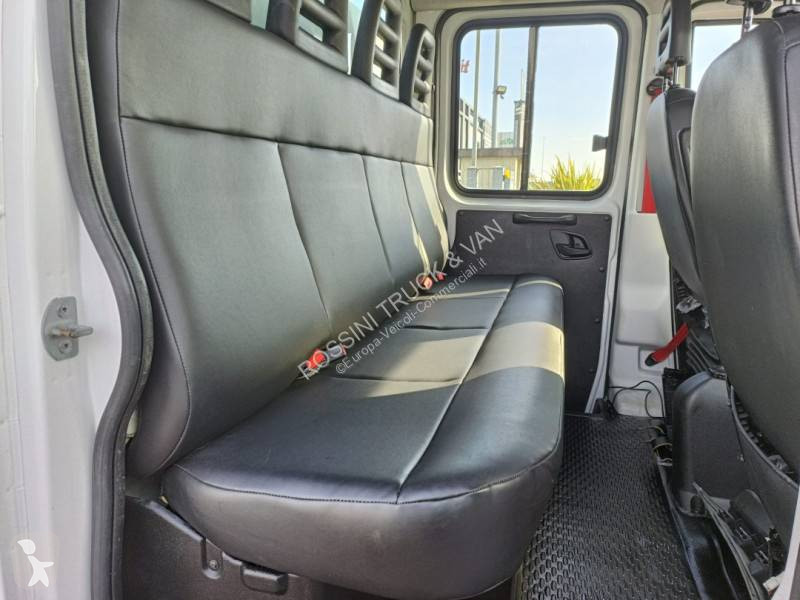 Veicolo commerciale Iveco 35C16 D