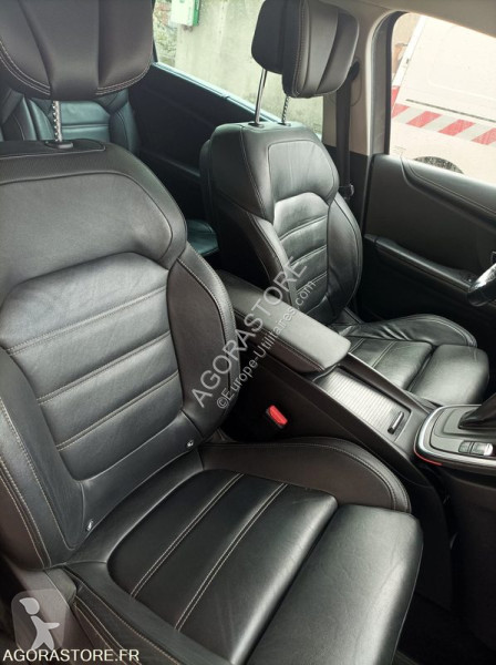 Samochód dostawczy Renault MEGANE