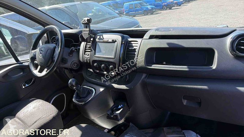 Samochód dostawczy Opel VIVARO