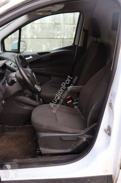 Furgoneta Ford Courier