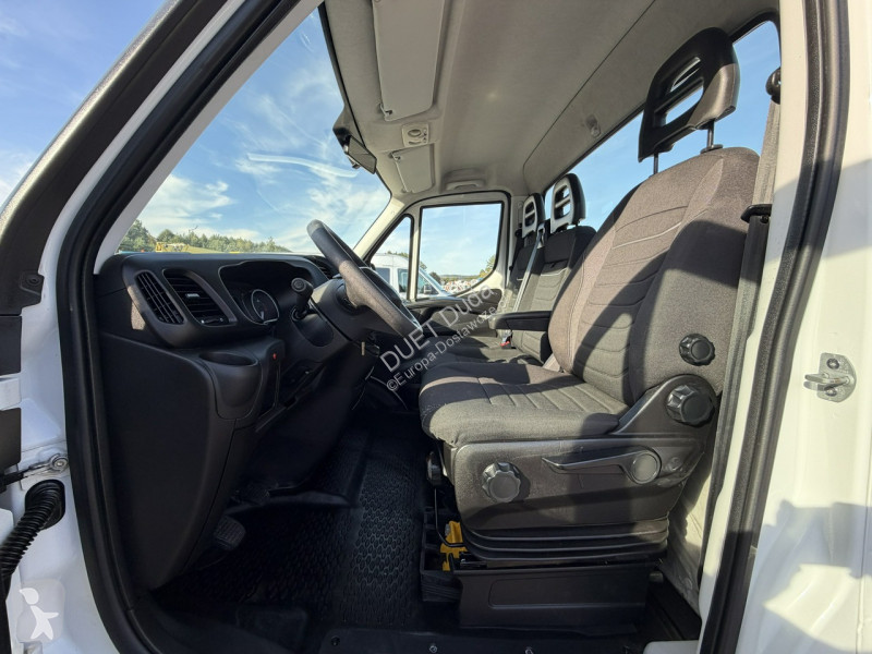 Furgoneta Iveco 35C18