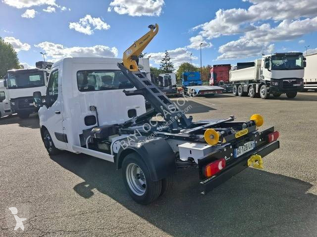Véhicule utilitaire Renault 130.35