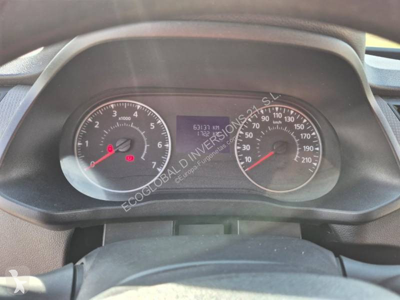 Véhicule utilitaire Renault DCI 95