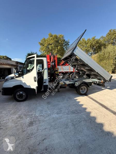 Véhicule utilitaire Iveco 35C16
