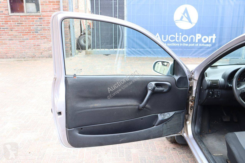 Véhicule utilitaire Opel