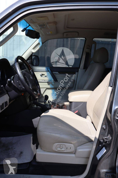Véhicule utilitaire Mitsubishi