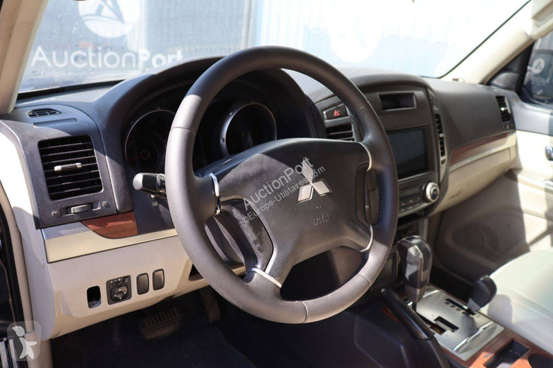 Véhicule utilitaire Mitsubishi