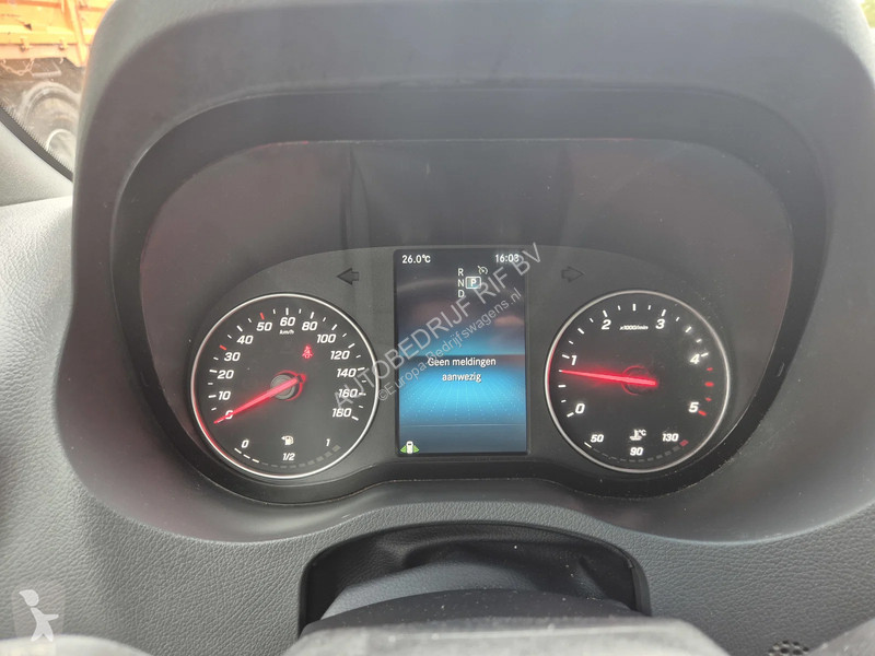 Véhicule utilitaire Mercedes 316 CDI/ L2H1/Aut/...