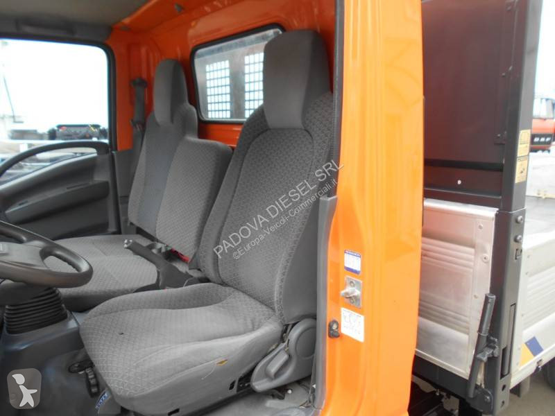Véhicule utilitaire Isuzu