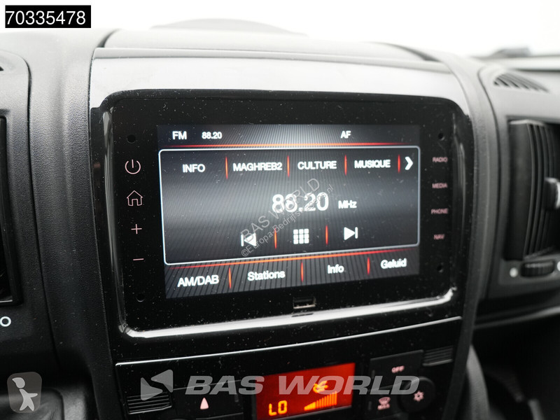 Véhicule utilitaire Opel 140PK L2H2 AC/Climate...