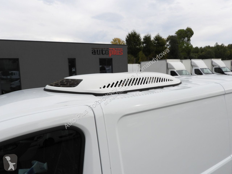 Véhicule utilitaire Renault  TRAFIC