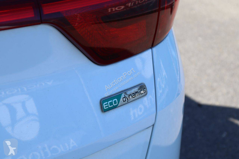 Véhicule utilitaire KIA