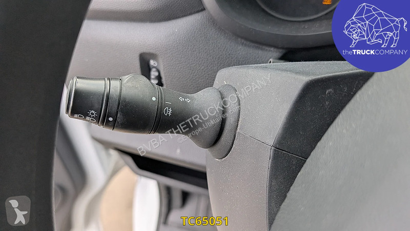 Véhicule utilitaire Renault L1H2 135.35