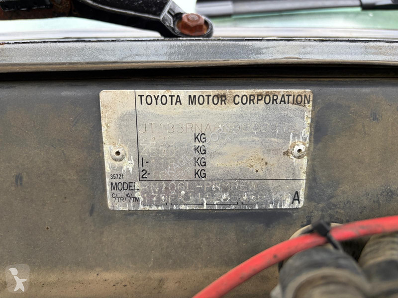 Véhicule utilitaire Toyota - 2.4 Petrol Engine...