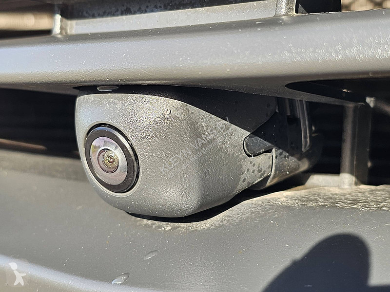 Véhicule utilitaire Mercedes 317 L2H2 RWD...