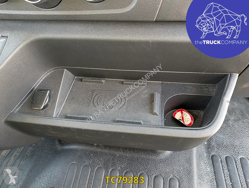 Véhicule utilitaire Renault 2.3 DCI KOFFER MET...