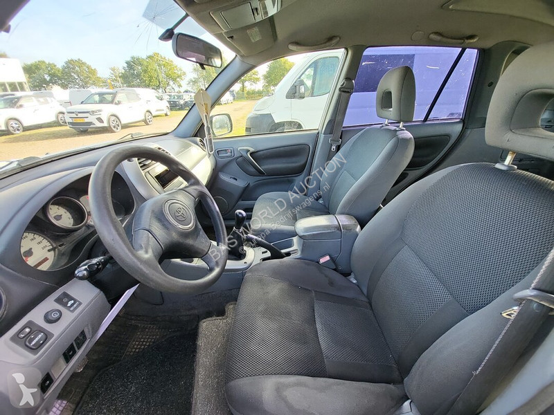 Véhicule utilitaire Toyota RAV 116pk RAV4