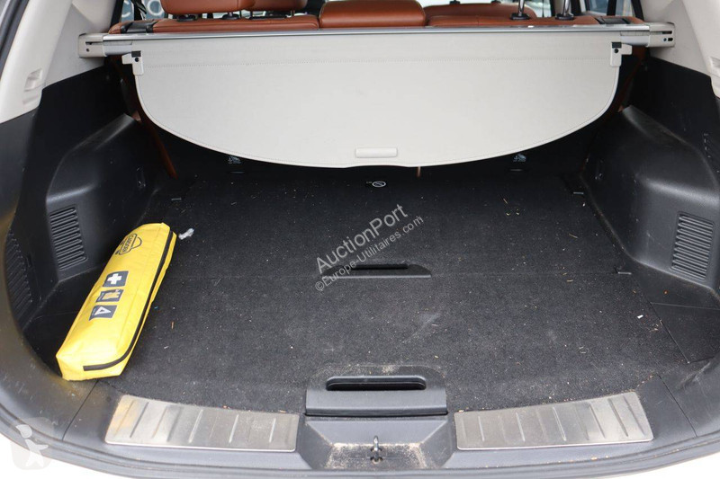 Nissan  van