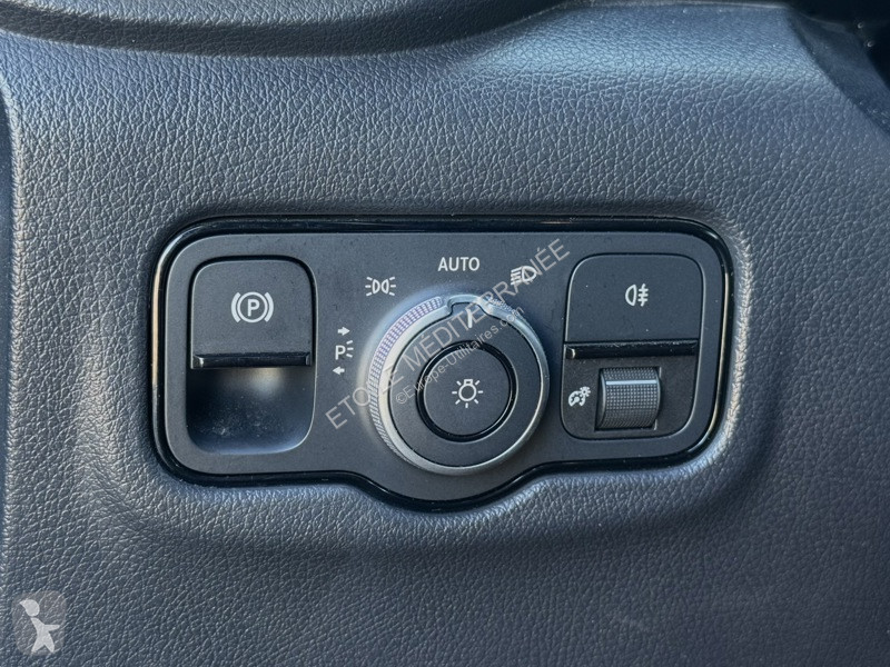 Mercedes 119 CDI Mixto Compact Select 9G-Tronic...