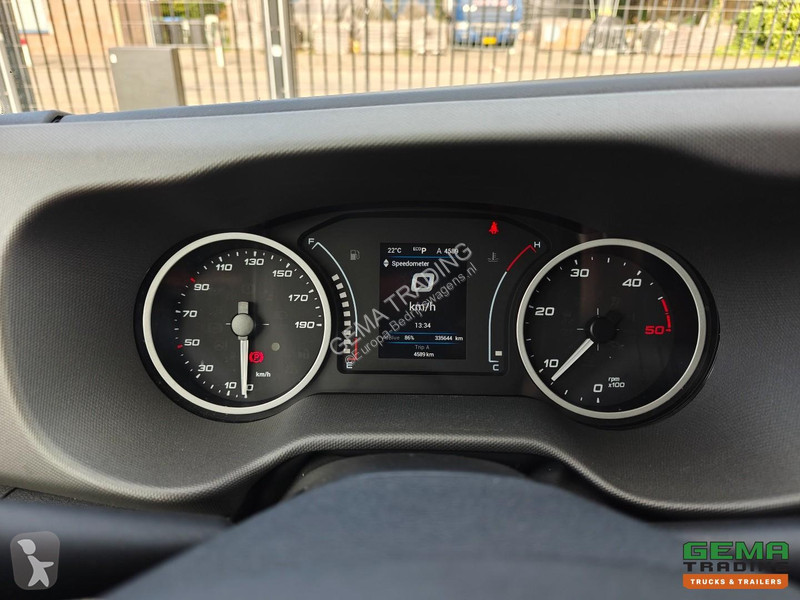 Furgoneta Iveco 4x2 Hi-Matic Sleeper Cab Euro6...