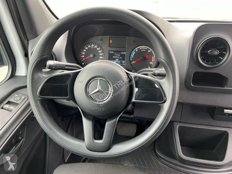 عربة نفعية Mercedes e L2H2...