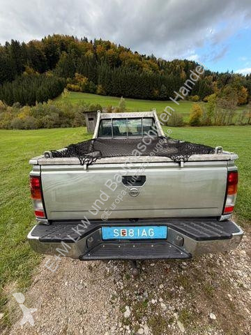 Véhicule utilitaire Nissan