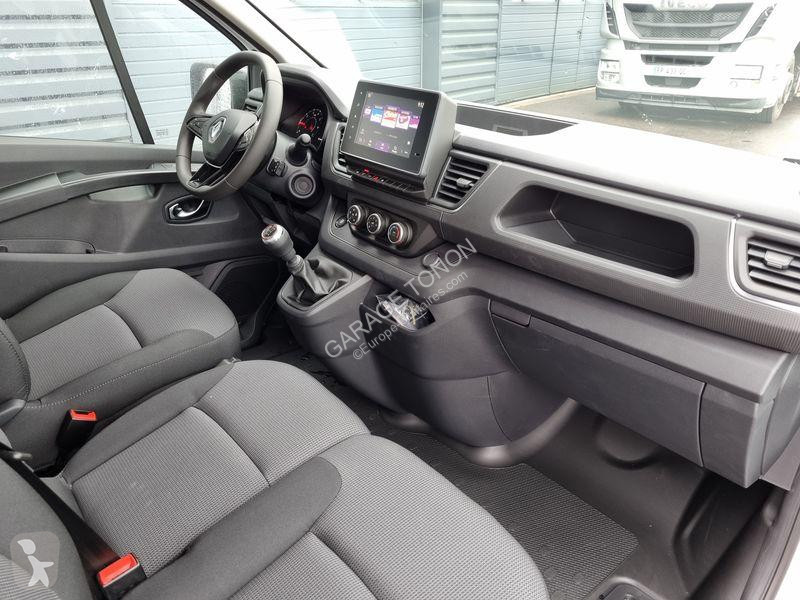 عربة نفعية Renault L2H1 RED 130CV