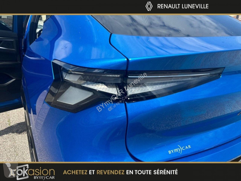 Veicolo commerciale Renault Rafale E-Tech full...