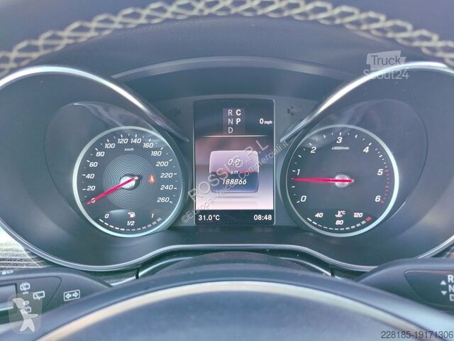 Véhicule utilitaire Mercedes sport 300 d Extralong