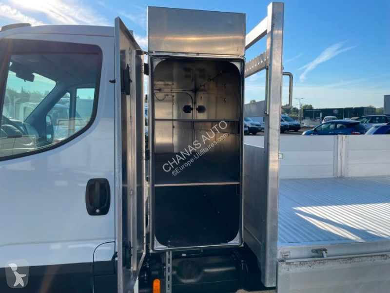 Furgoneta Iveco 35C16 160CV 3L ALUMINIUM 4M...