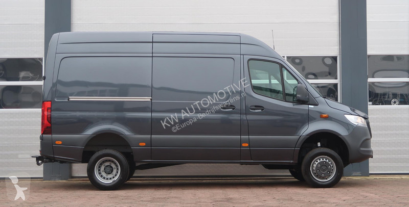 Véhicule utilitaire Mercedes 519 CDI L2H2 4X4...