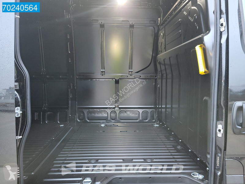 Autoutilitară Iveco 35C18 3.0L Automaat L3H2...