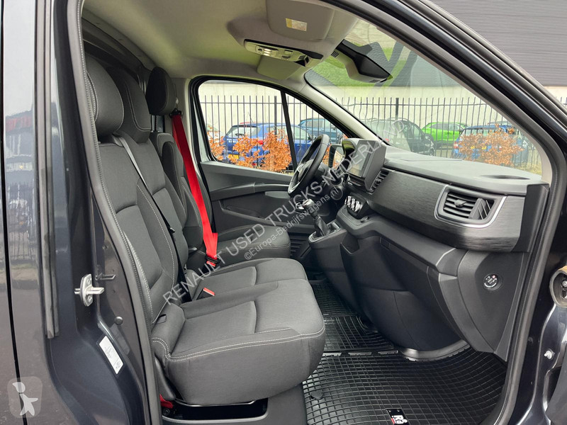 Autoutilitară Renault RED 2.0 DCI 170 pk L2 H1...