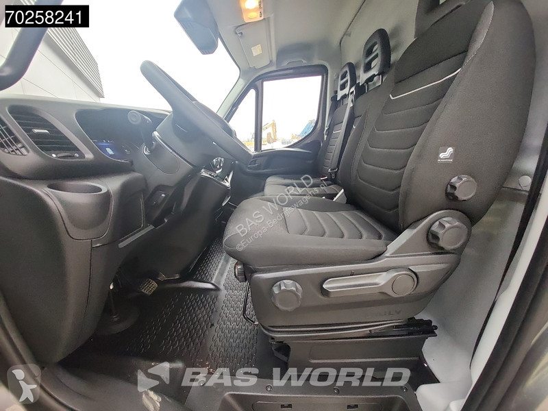 Užitkové vozidlo Iveco 35C21 3.0L Black Edition...