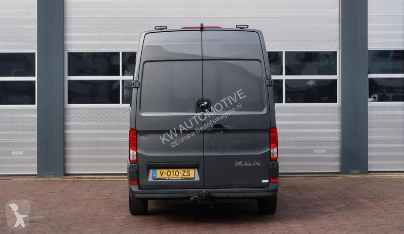 Autoutilitară MAN 35 2.0 L3H3 AUT/ CAMERA/ LED/...