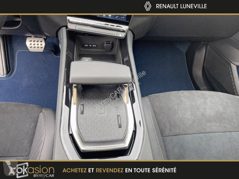 Užitkové vozidlo Renault Rafale E-Tech 4x4 300