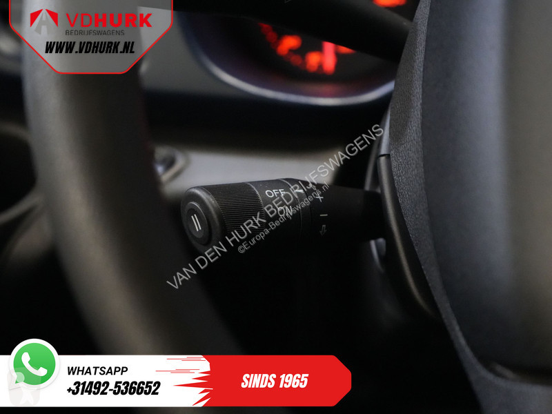 Véhicule utilitaire Iveco 35C14D 2.3 140 pk...