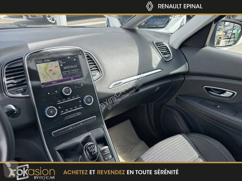 Autoutilitară Renault Grand Scenic Blue dCi 120