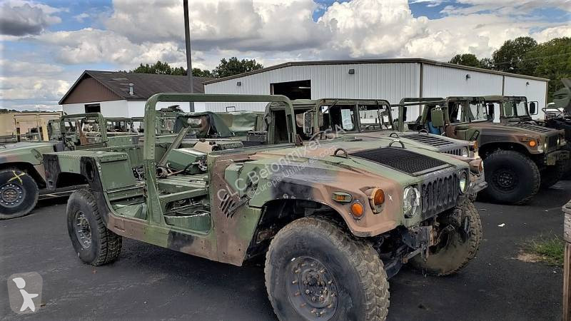 Véhicule utilitaire Hummer