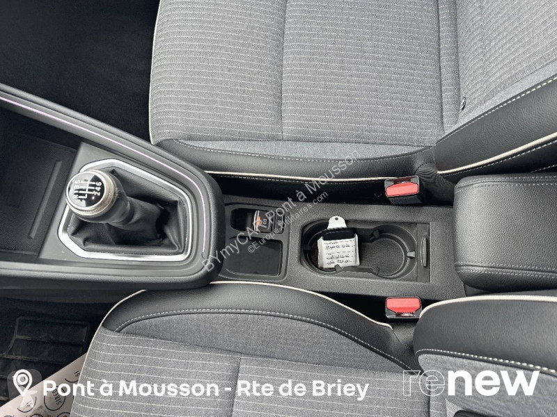 Véhicule utilitaire Renault Clio TCe 90