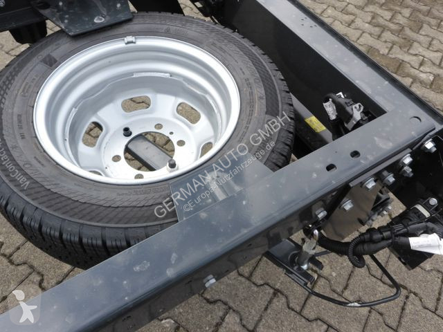 Furgoneta Iveco 35C16H 3,0 l Rd.3750, Neu MY...