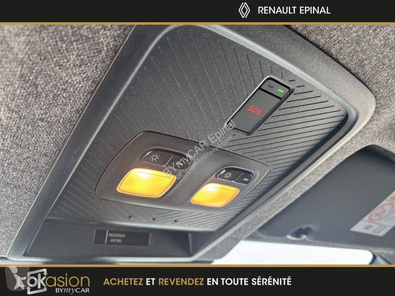 Veicolo commerciale Dacia Duster Hybrid 140