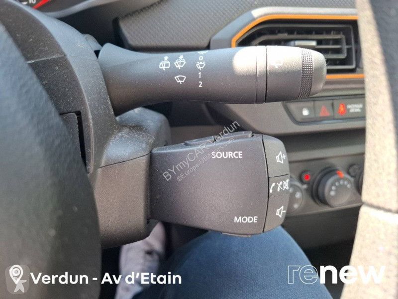 Veículo utilitário Dacia Sandero ECO-G 100
