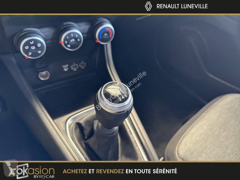 Véhicule utilitaire Renault Captur TCe 140 - 21
