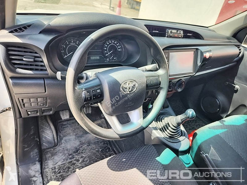 Véhicule utilitaire Toyota Hilux