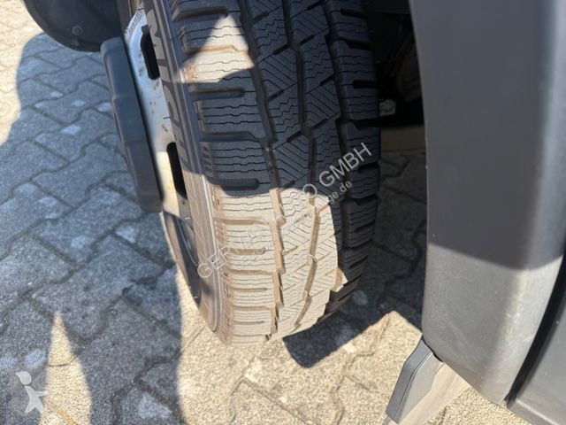 Nyttofordon Iveco 35C16 Koffer Ladebordwand 500kg